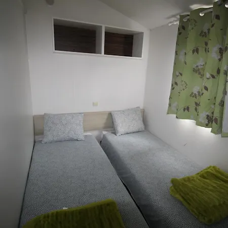 Land's Hause Par La Conciergerie Francaise Emplacement E14 아파트